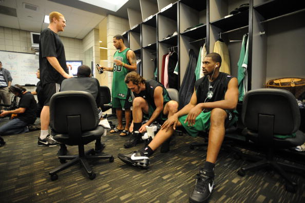 开云APP-赛后体能课后，西汉姆更衣室发声备战NBA常规赛，媒体盛赞，赛季目标并未改变的简单介绍