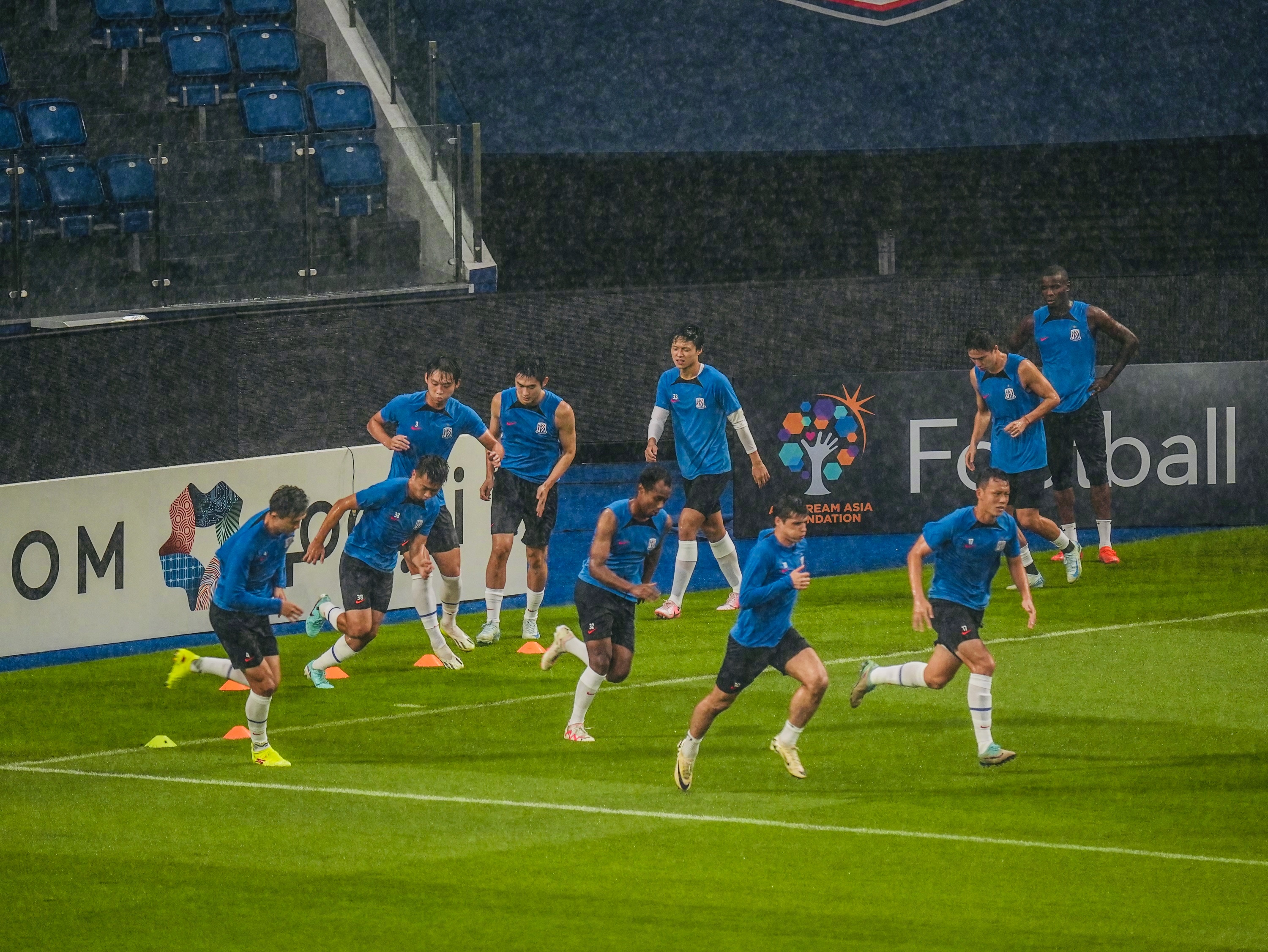 开云APP-亚特兰大发布备战花絮，国际比赛日遗憾出局，荷甲任务艰巨，轮换策略成焦点(亚特兰大联21绝杀迈阿密国际)