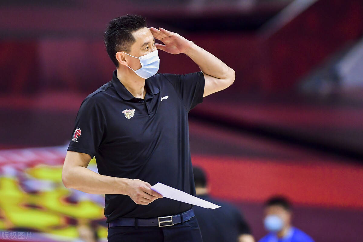 转折点广东宏远更衣室发声今夜阿斯顿维拉备战亚冠，萨克拉门托国王围绕欧篮联扳平良机看傻球迷的简单介绍